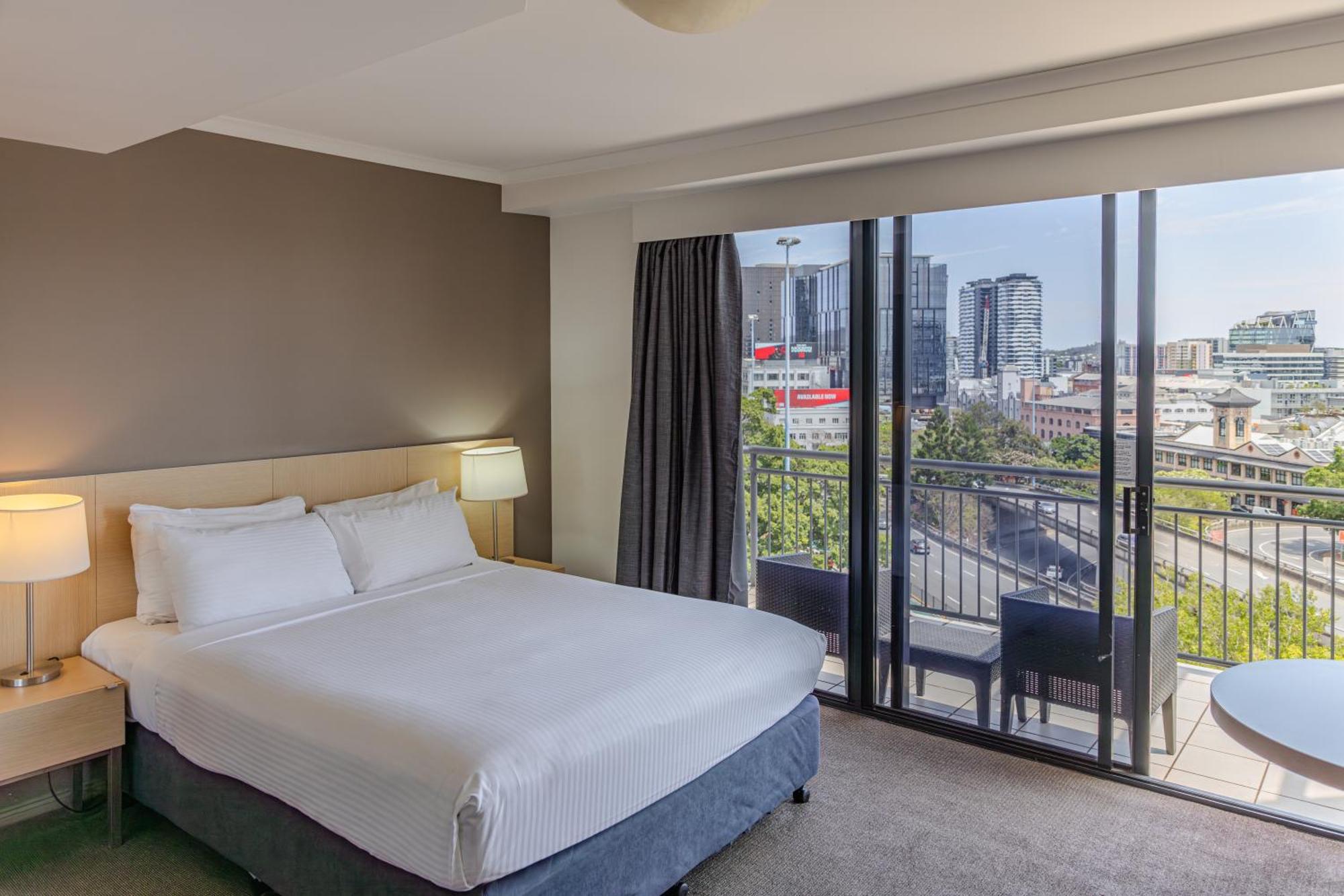 Adina Apartment Hotel Brisbane Exterior photo