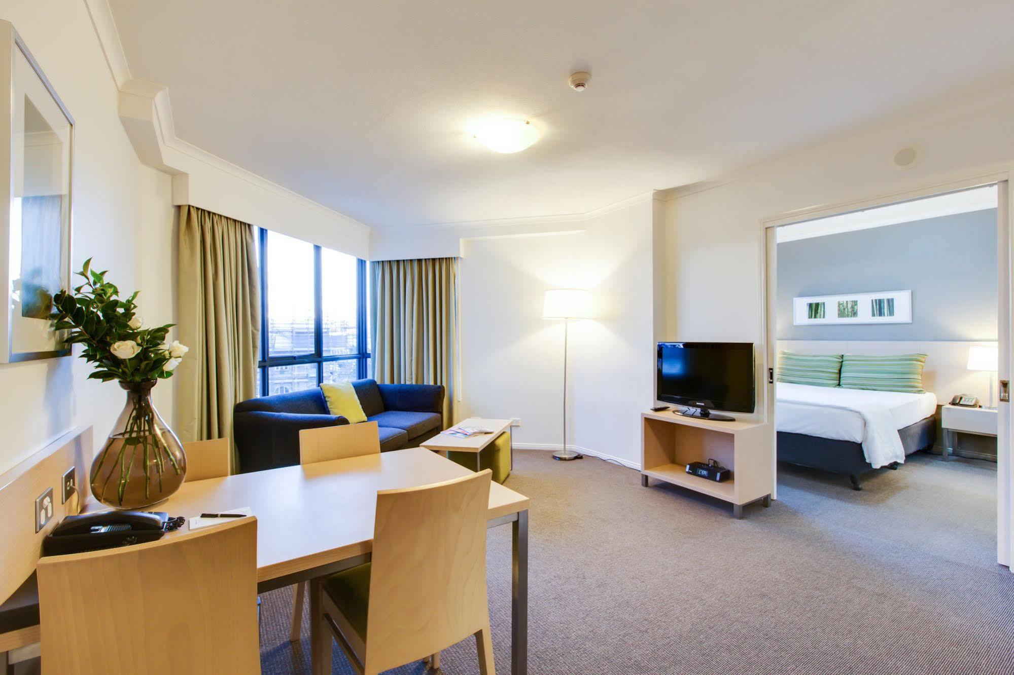 Adina Apartment Hotel Brisbane Exterior photo