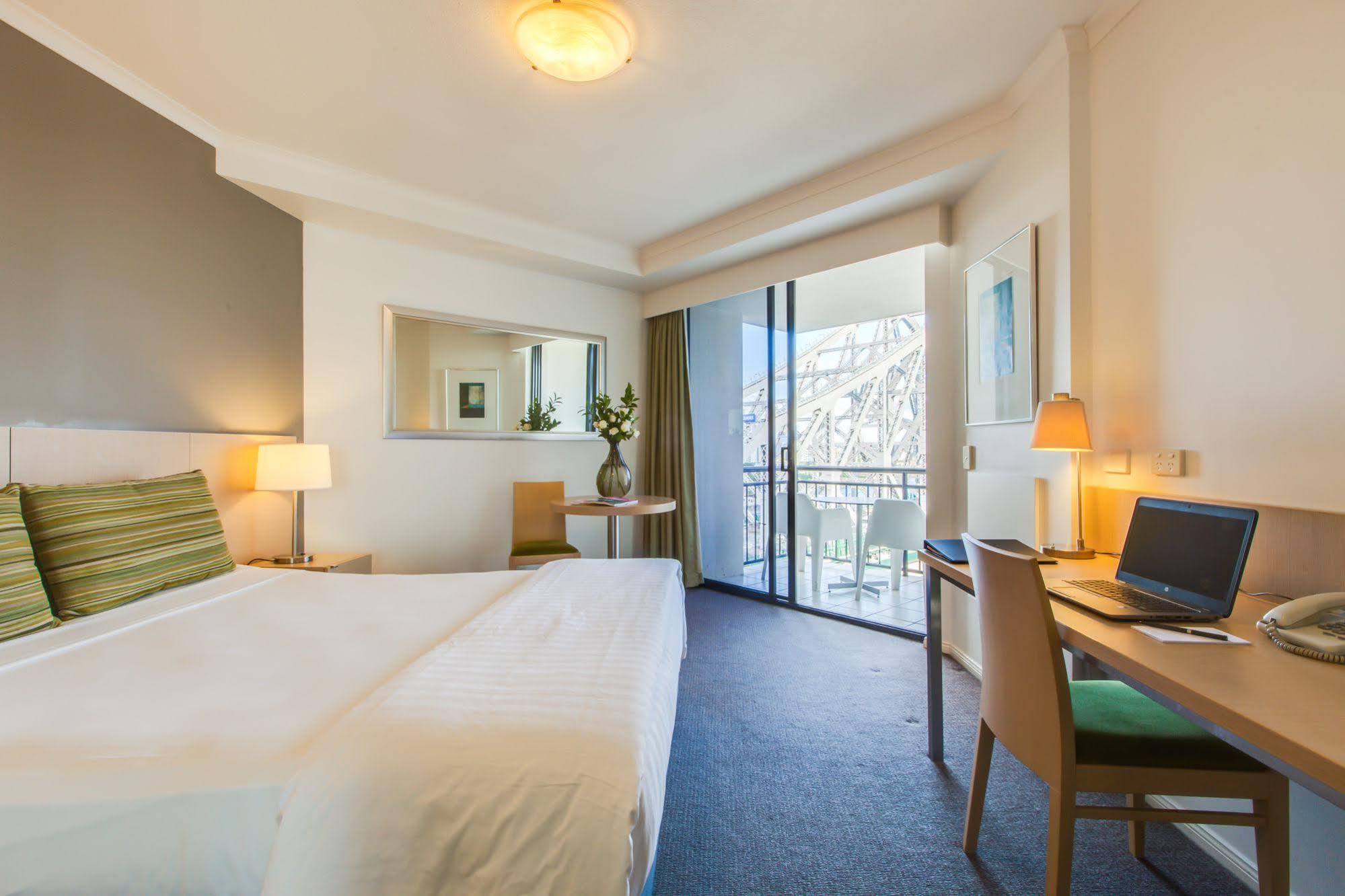 Adina Apartment Hotel Brisbane Exterior photo