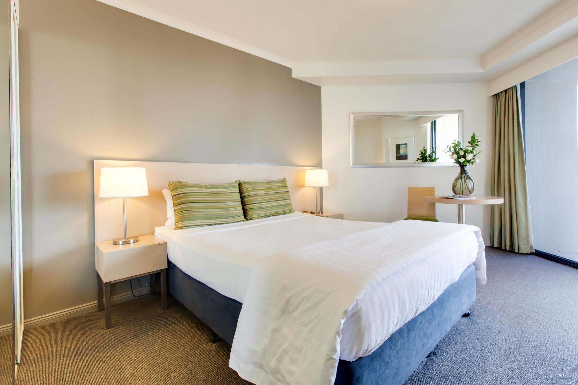 Adina Apartment Hotel Brisbane Exterior photo