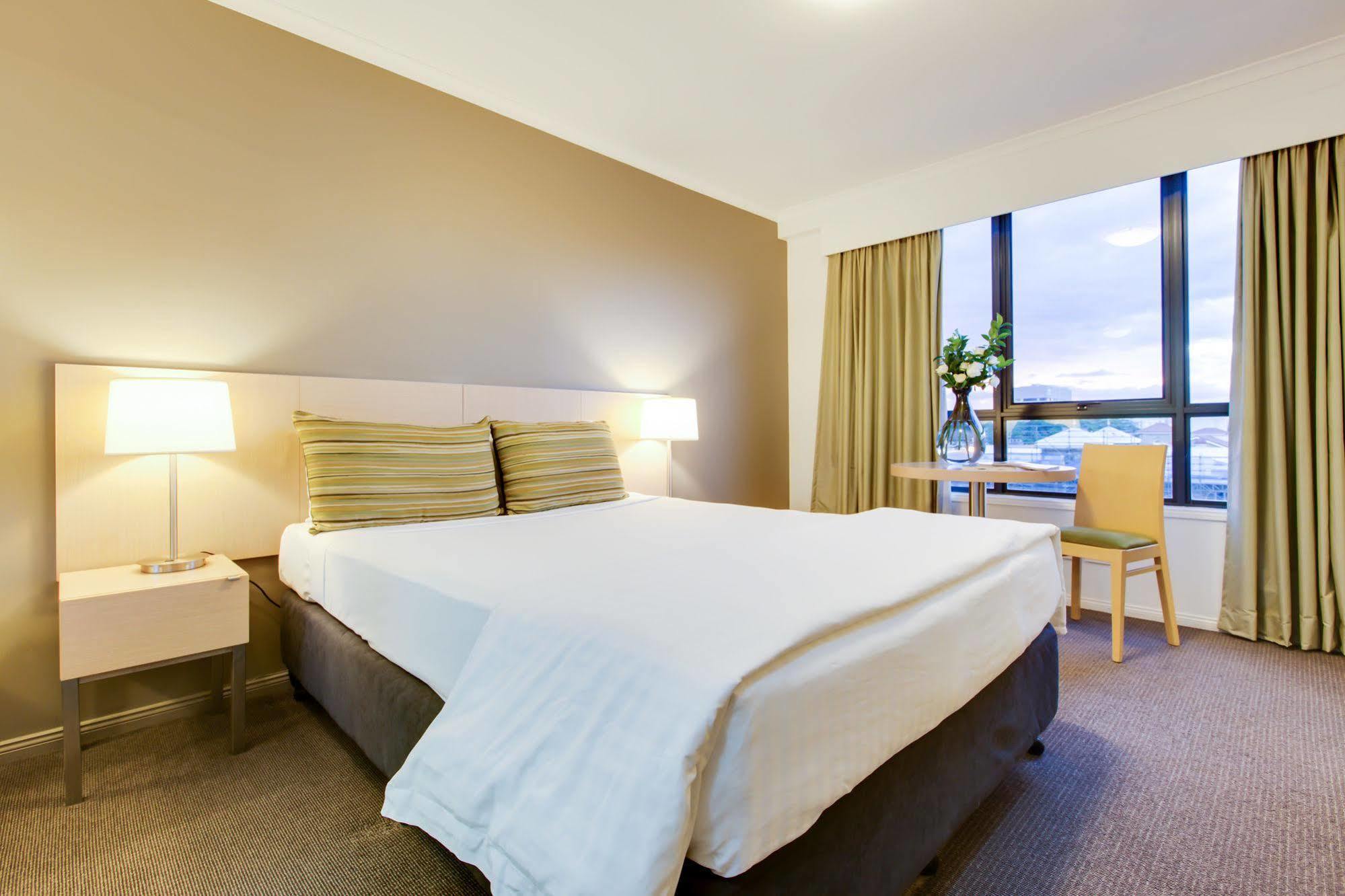 Adina Apartment Hotel Brisbane Exterior photo