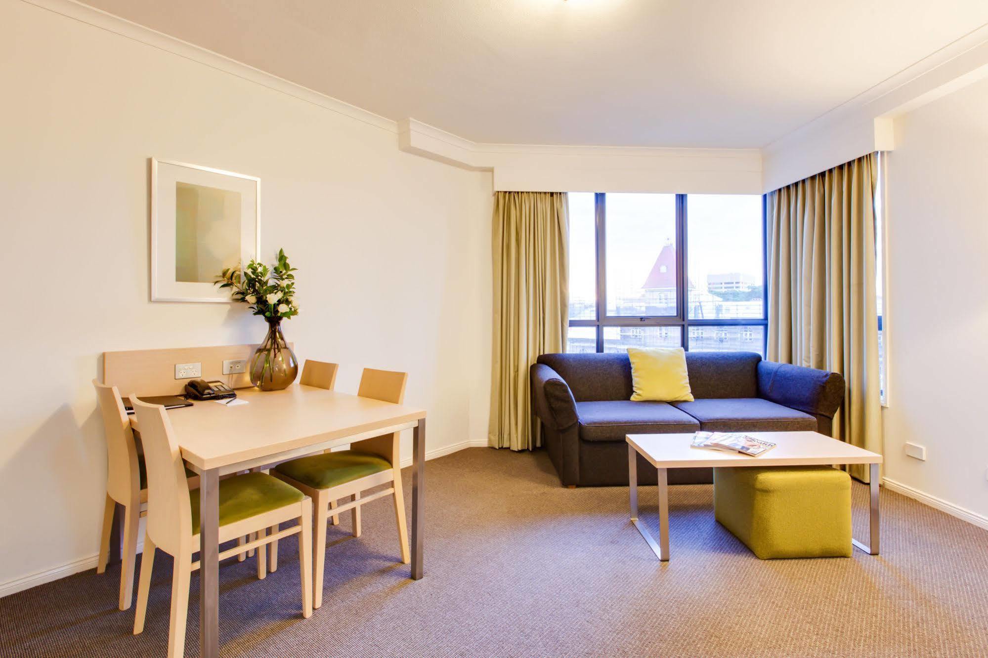 Adina Apartment Hotel Brisbane Exterior photo